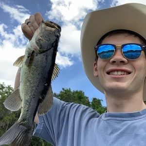 Meet your Posher, Aaron